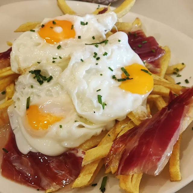 Fried Eggs with Fench Fries & Iberic Ham