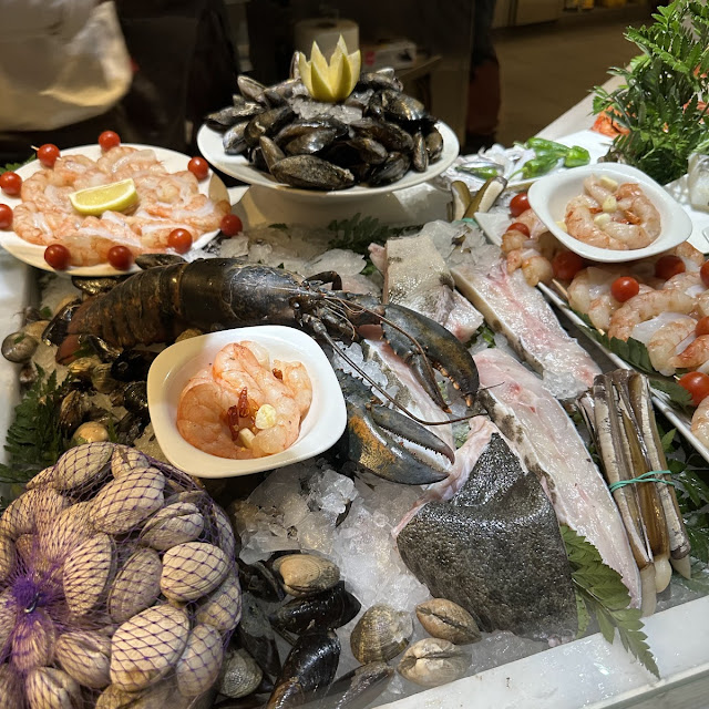 Raw Bar 2