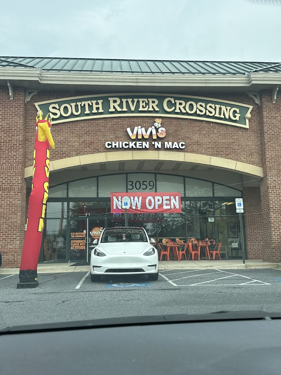 Vivi's Chicken n' Mac - Edgewater