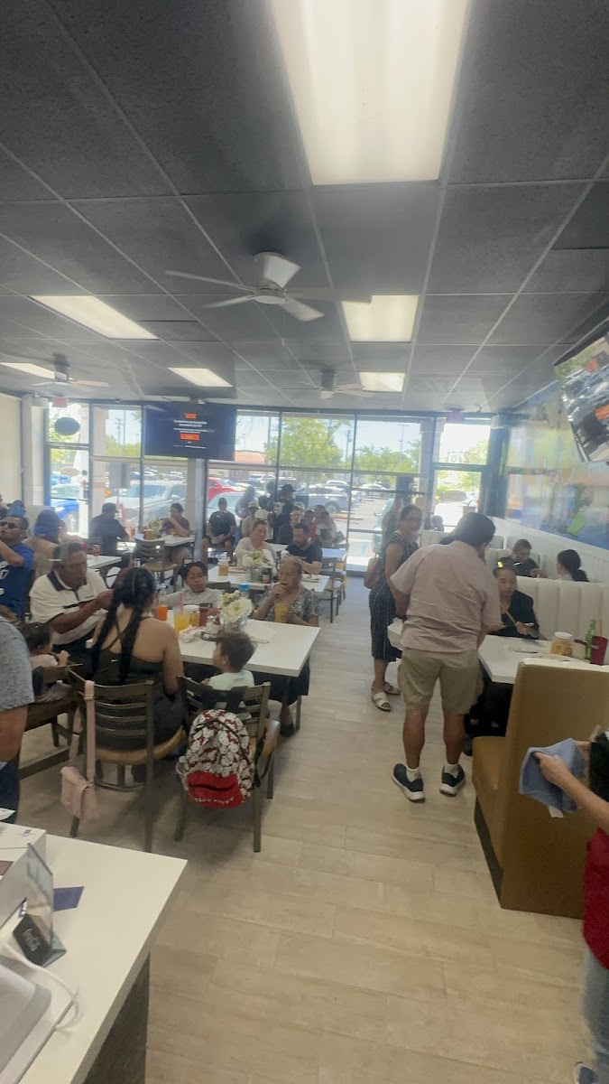 Vos Pupusas West Lancaster