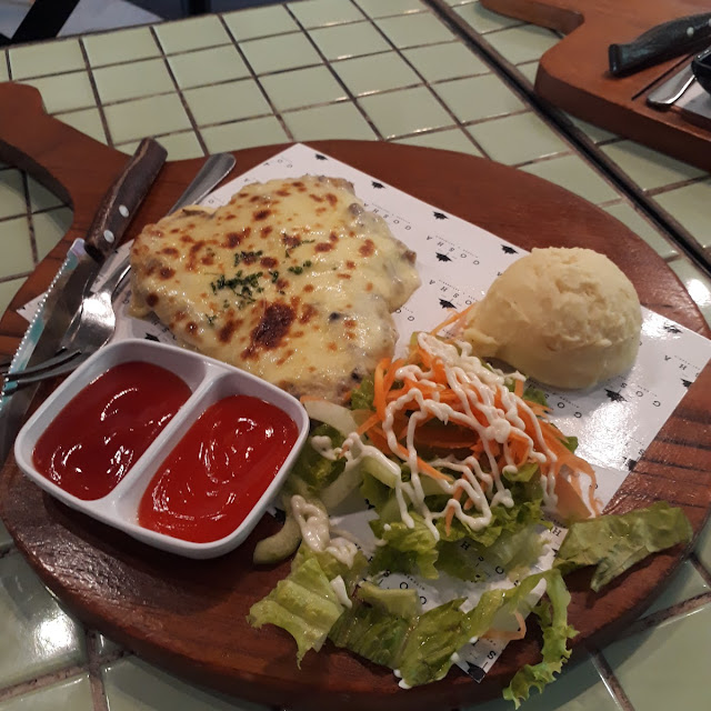 Chicken Parmigiana