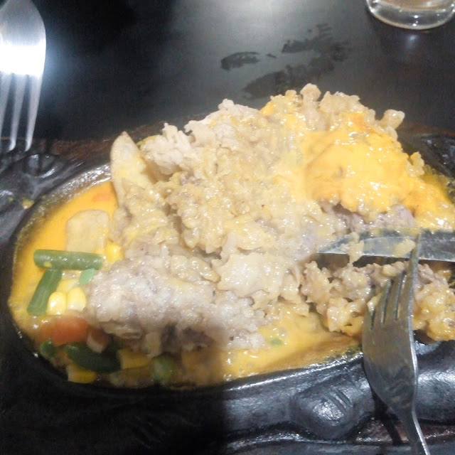 Tenderloin Double with Cheese Sauce