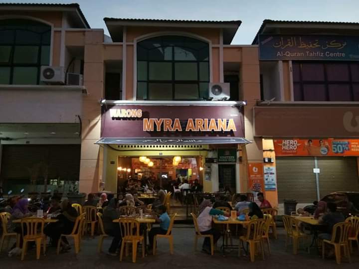 Warong Myra Ariana