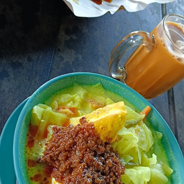 Lontong Kuah