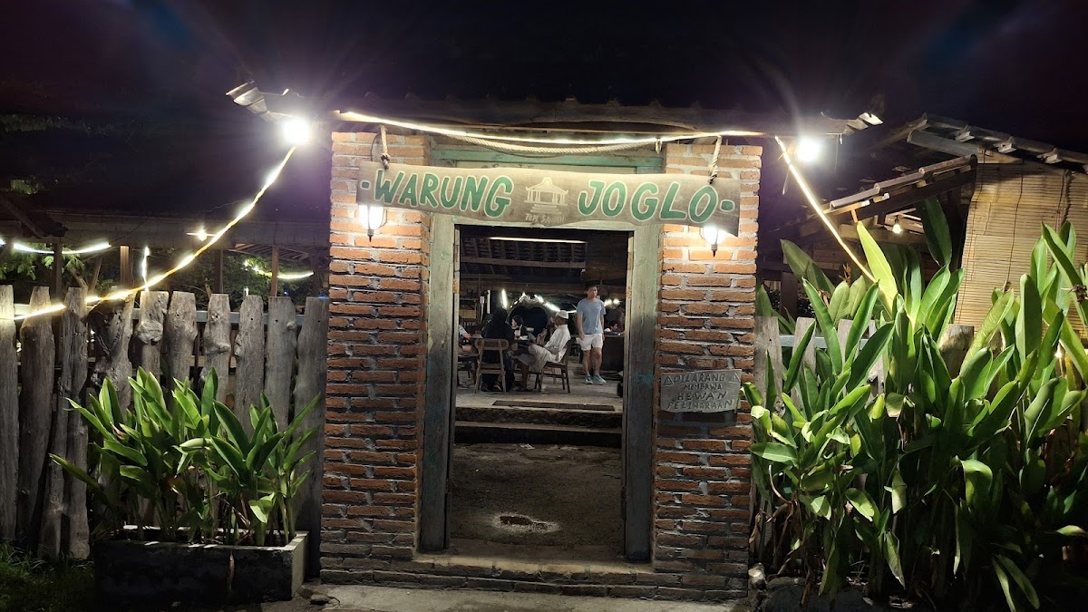 Warung Joglo Tepi Sawah