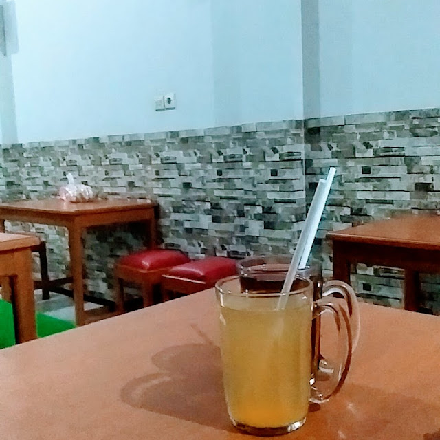 Jeruk Hangat Dan Teh Hangat