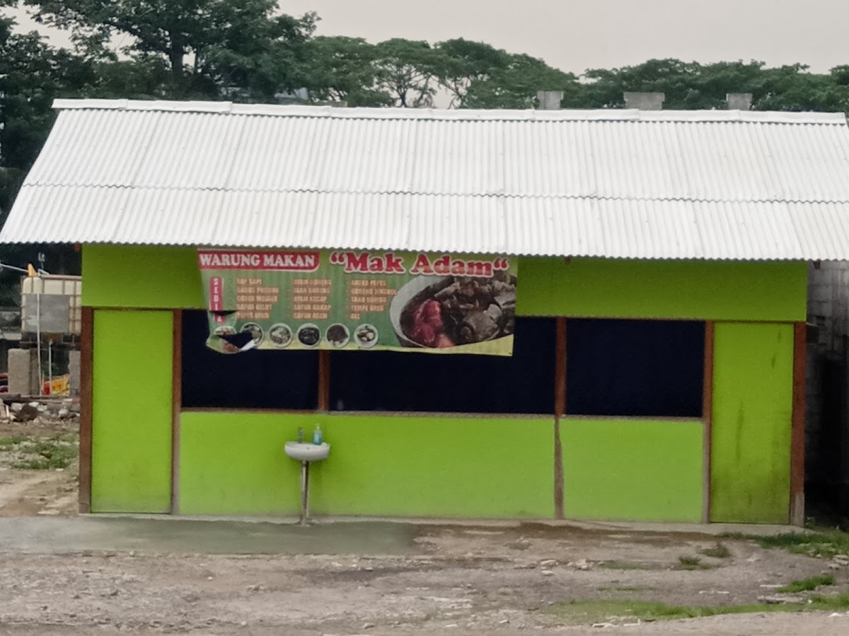 Warung makan mak Adam