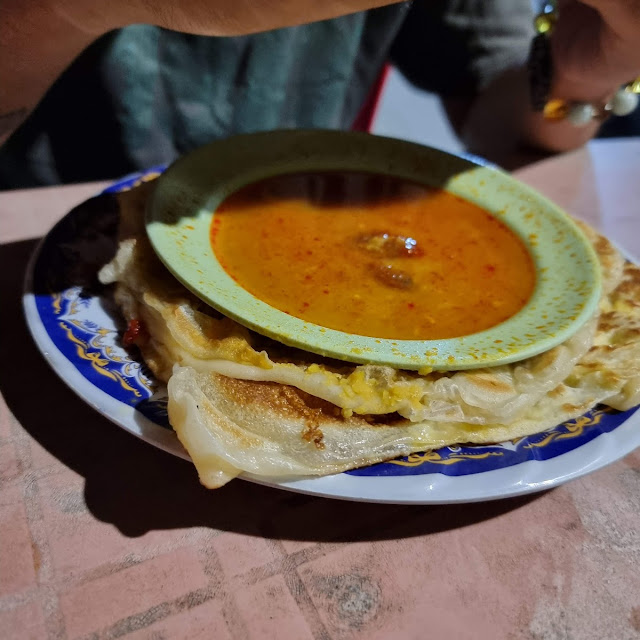 Roti Telur Dan Roti Kosong