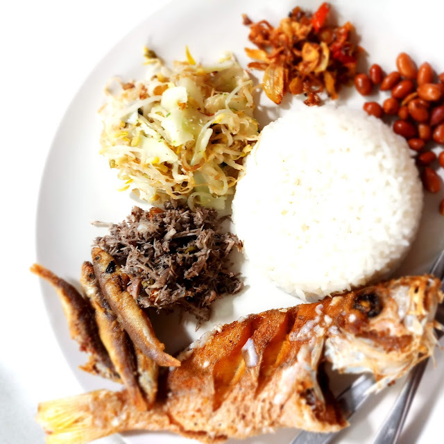 Nasi Campur Paket Ikan