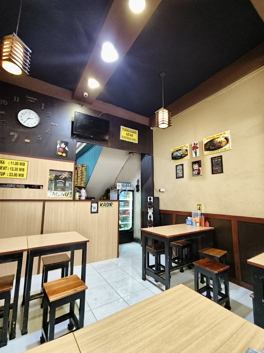 WARUNG STEAK 76 Grogol