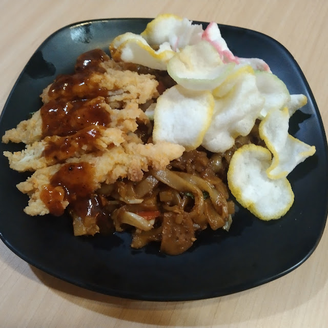 Kwetiau Katsu