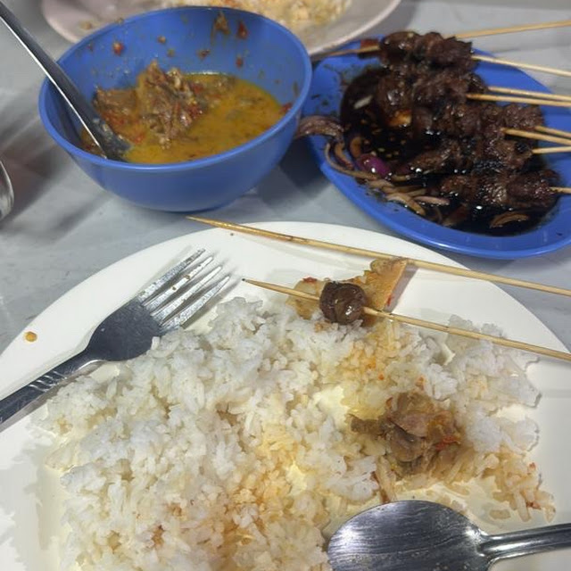 Satay Kambing Dan Gulai Kambing
