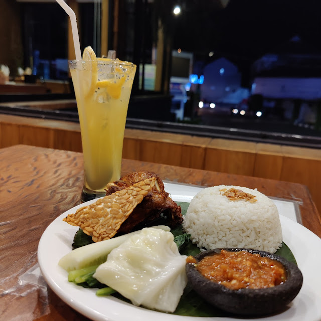 Ayam Goreng Keraton