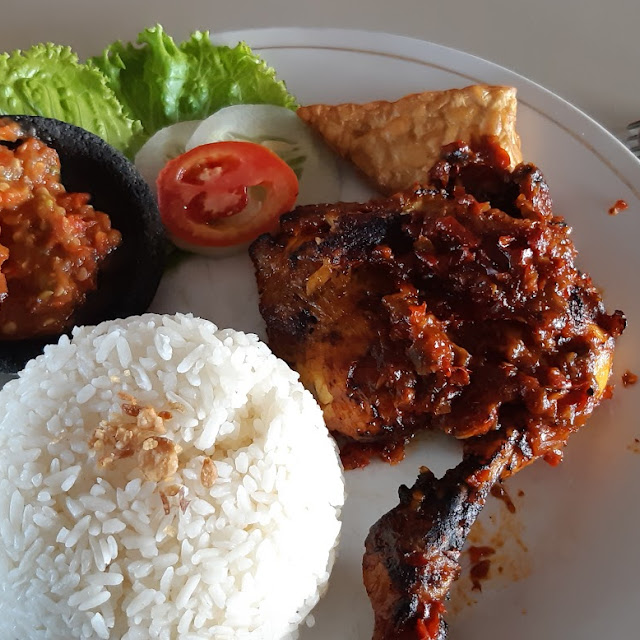 Ayam Bakar Loji