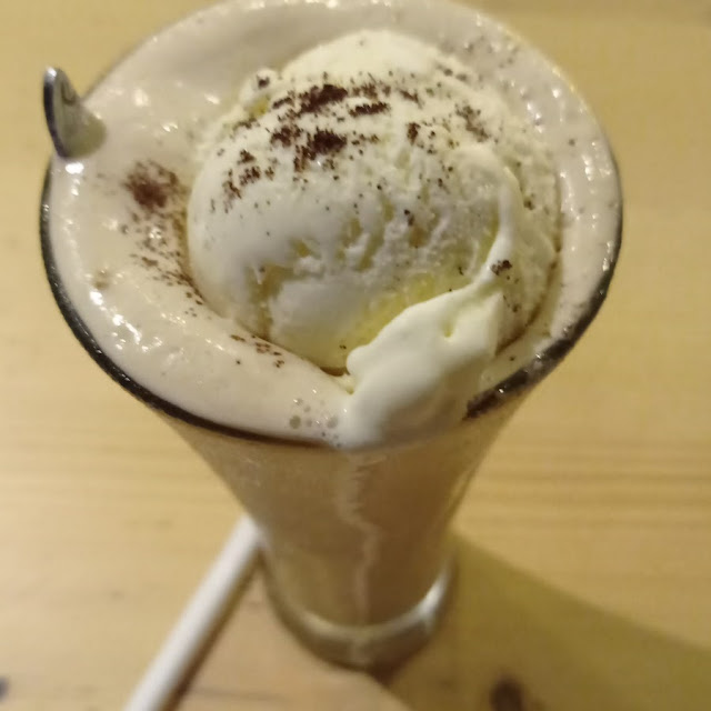 Cappuccino Floats