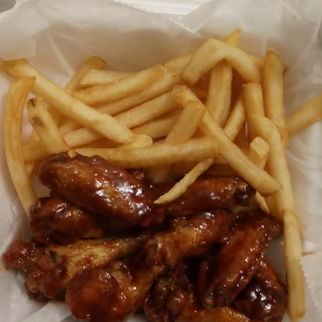 BBQ Wings and Fries