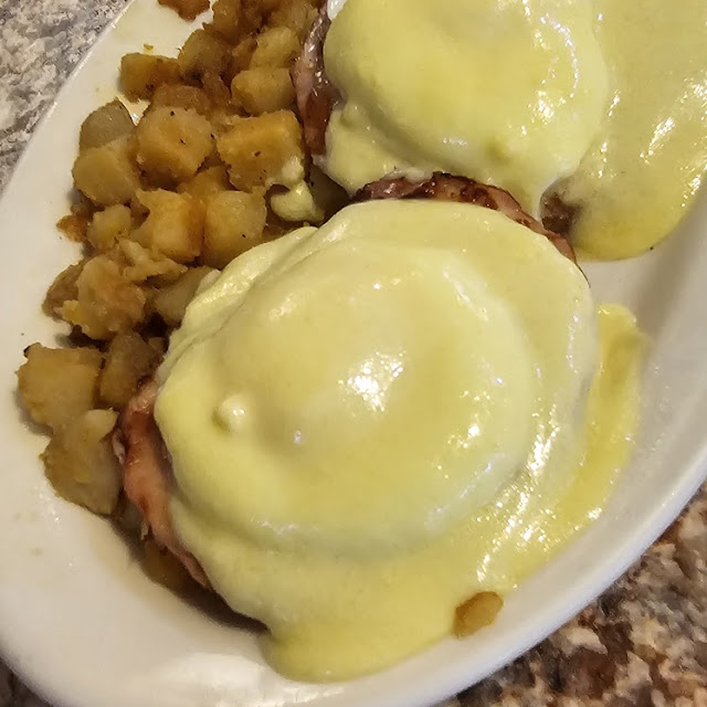 Eggs Benedict