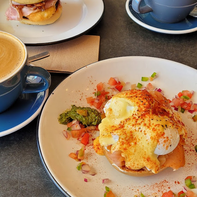 Eggs Benedict