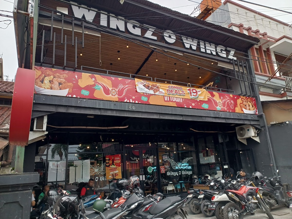 Wingz O Wingz Antapani