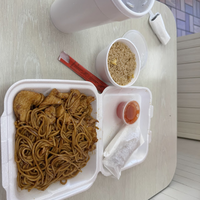 Chicken Lo Mein