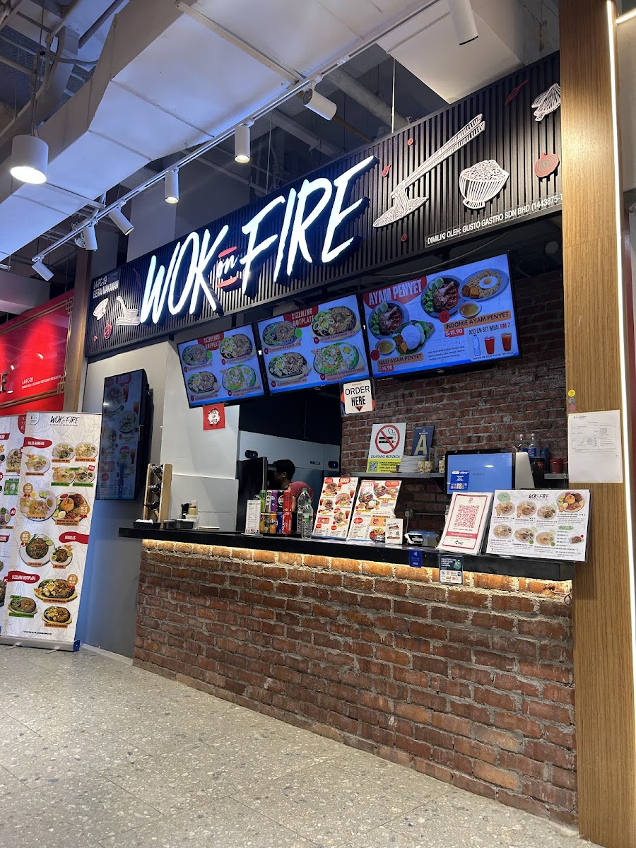 Wok On Fire @ LaLaport