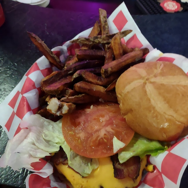 Deluxe Burger