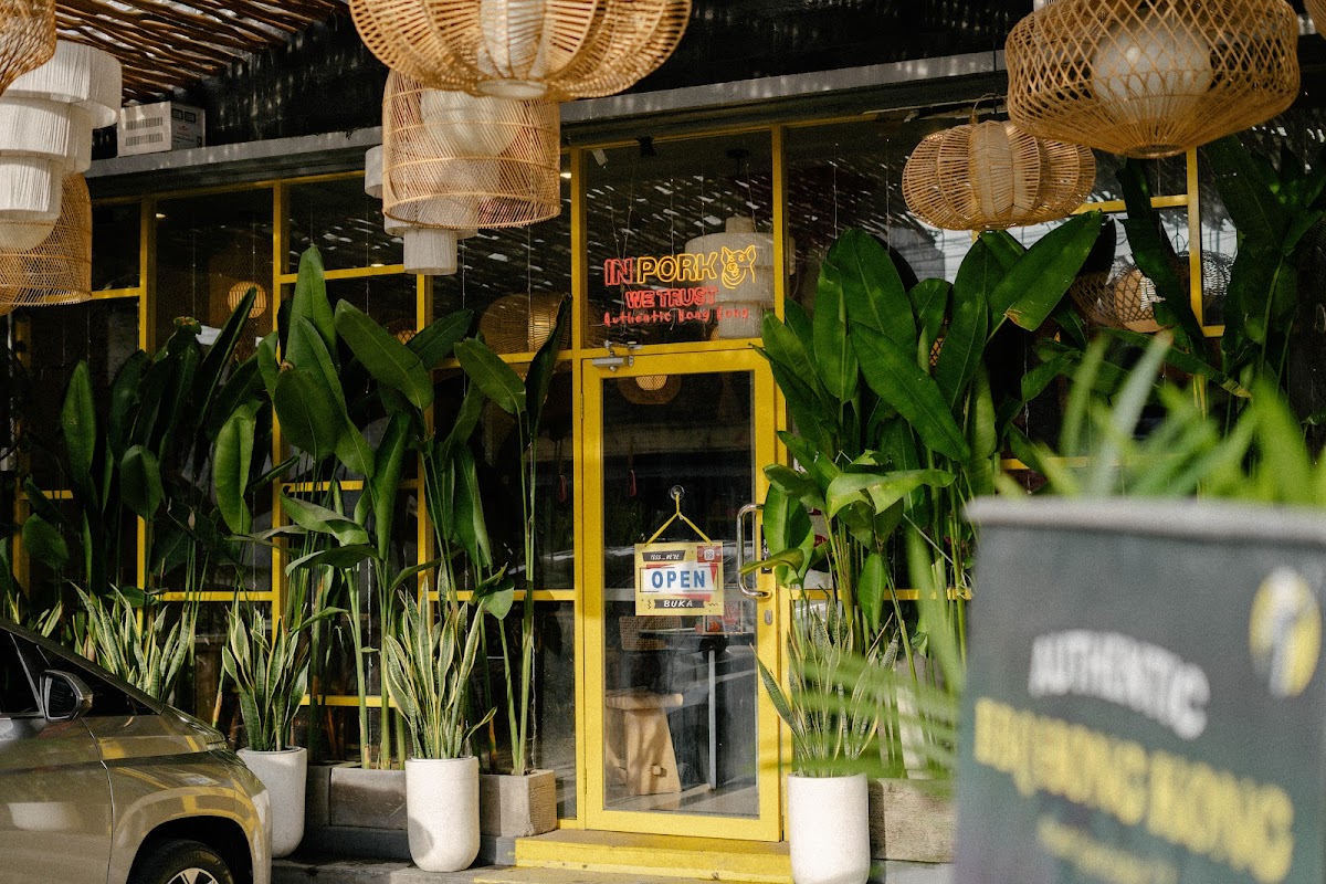 Wong Fei Hung Sanur, Authentic Hong Kong BBQ & Dim Sum 黄飞鸿(Sanur) 港式烧腊粥粉面饭店