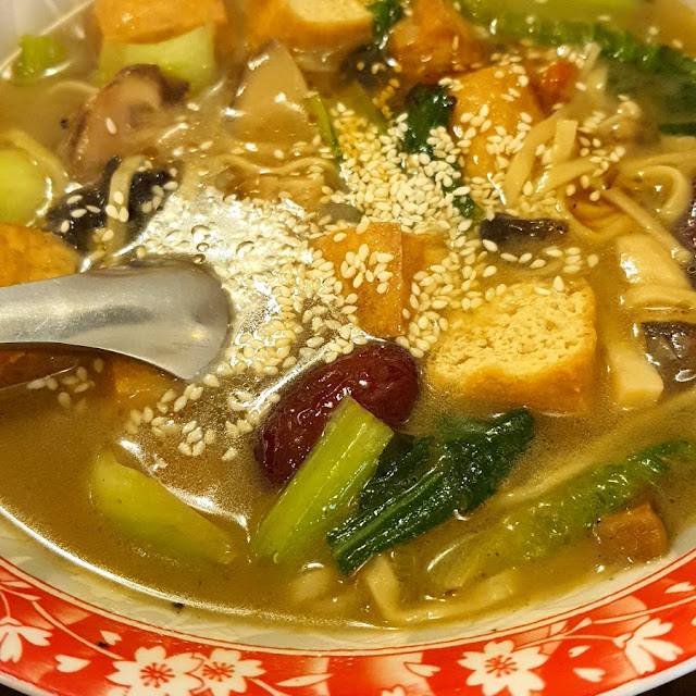 Mie Vegetarian