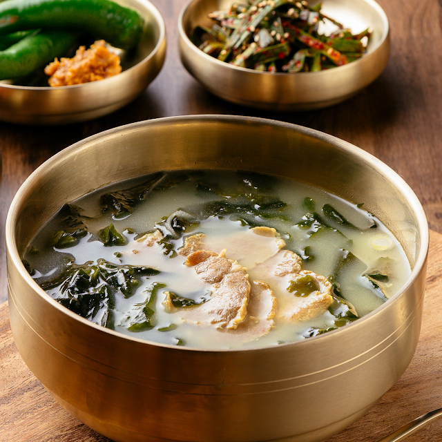 사골미역국 Sagol Miyeokguk