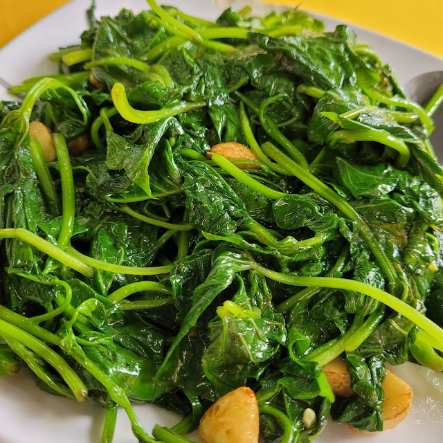 Stir Fried Spinach with Garlic