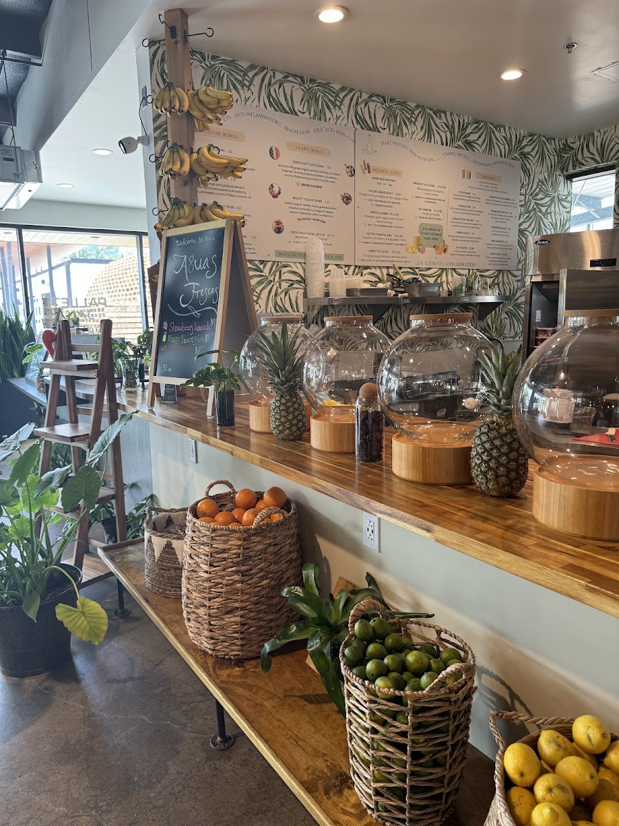 Xica Whole Fruit Smoothies & Bowls