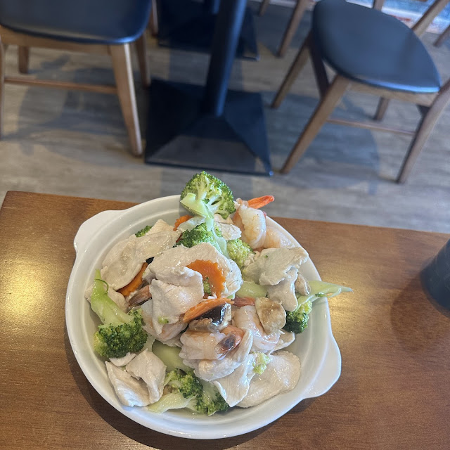 Mixed Vegetables with Chicken & Seafood