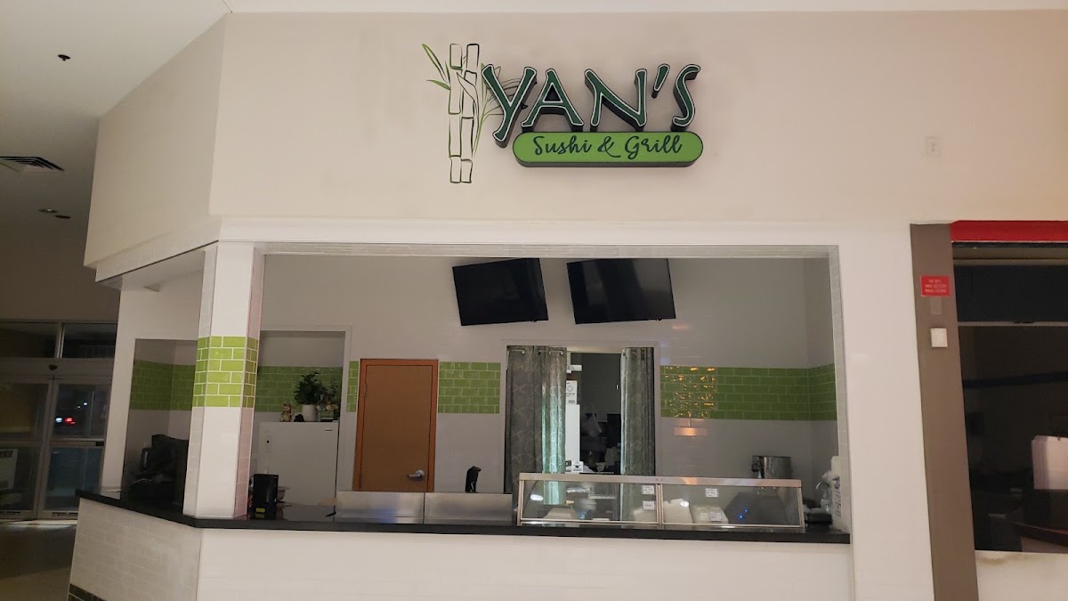Yan's Sushi & Grill