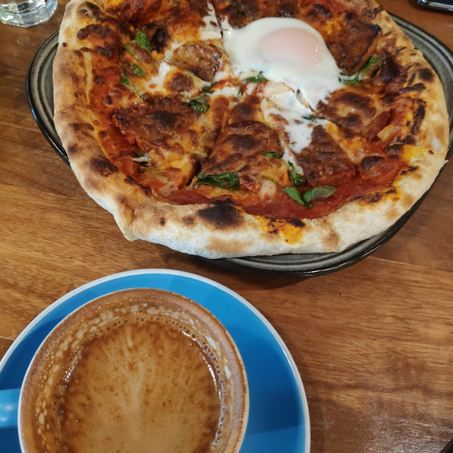 Egg Benny Pizza