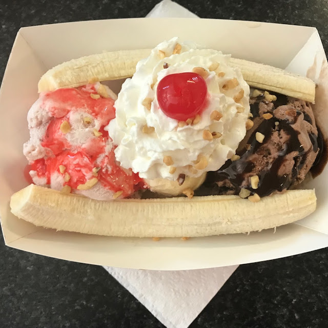 Old Time Classic Banana Split