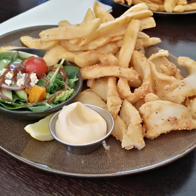 Lunch Calamari