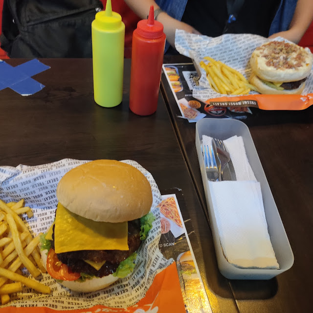 Cheeseburger and Fries