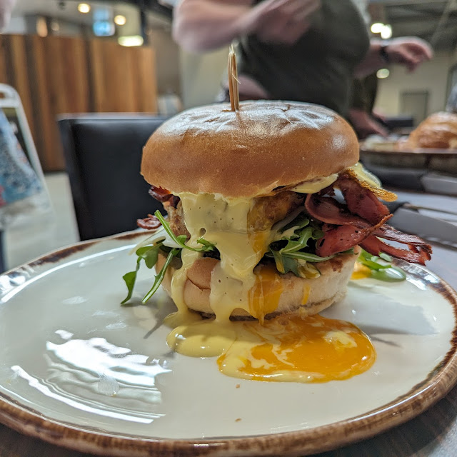 Breakfast Burger