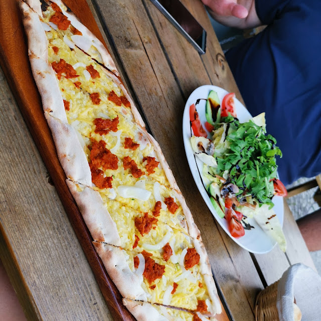 Hackfleisch Pide