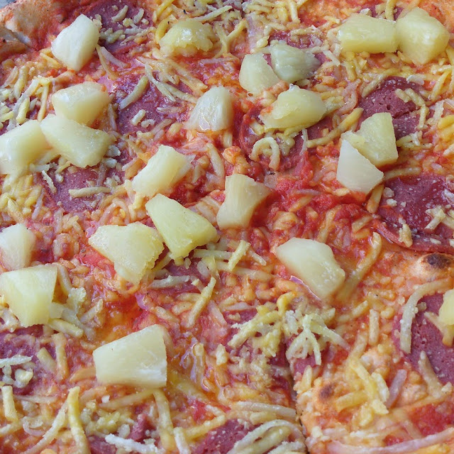 Hawaiian Pizza
