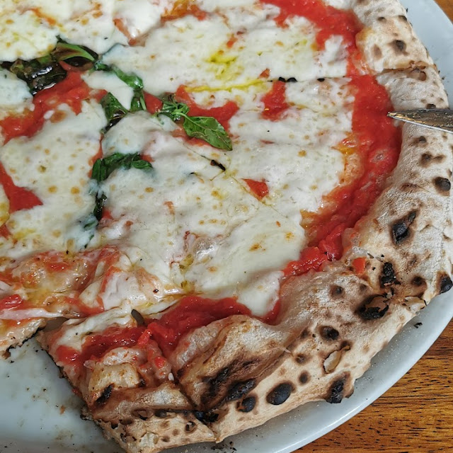 Pizza Margherita